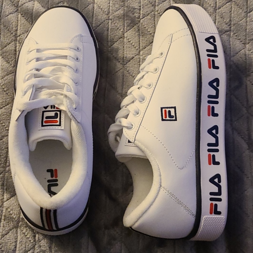 Shoes - Picture 2 of 5